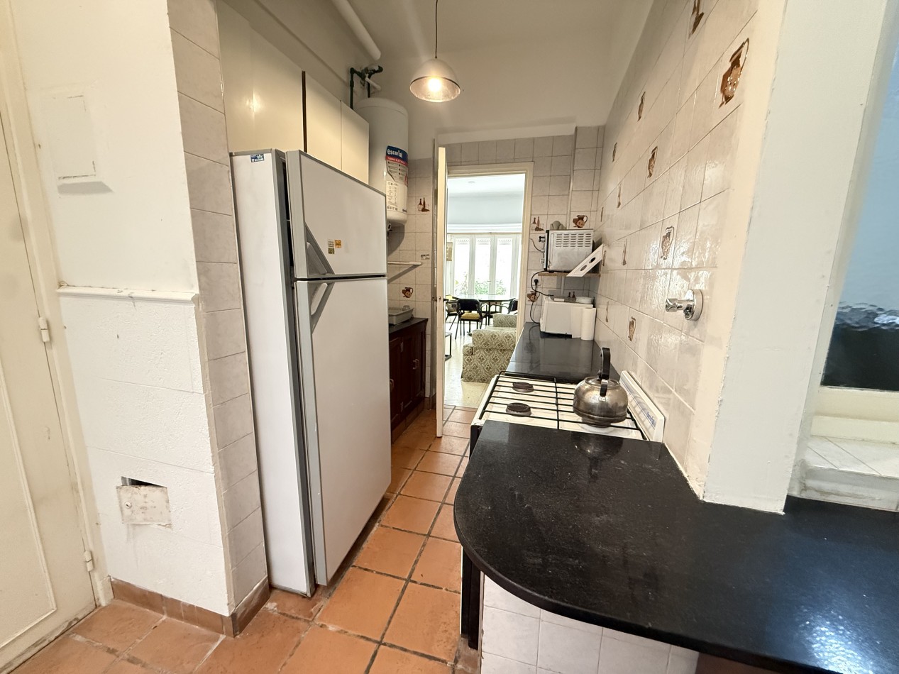 DEPARTAMENTO 3 AMBIENTES CON DEPENDENCIA - PRIMERA LINEA AL MAR - PLAYA CHICA. MAR DEL PLATA 