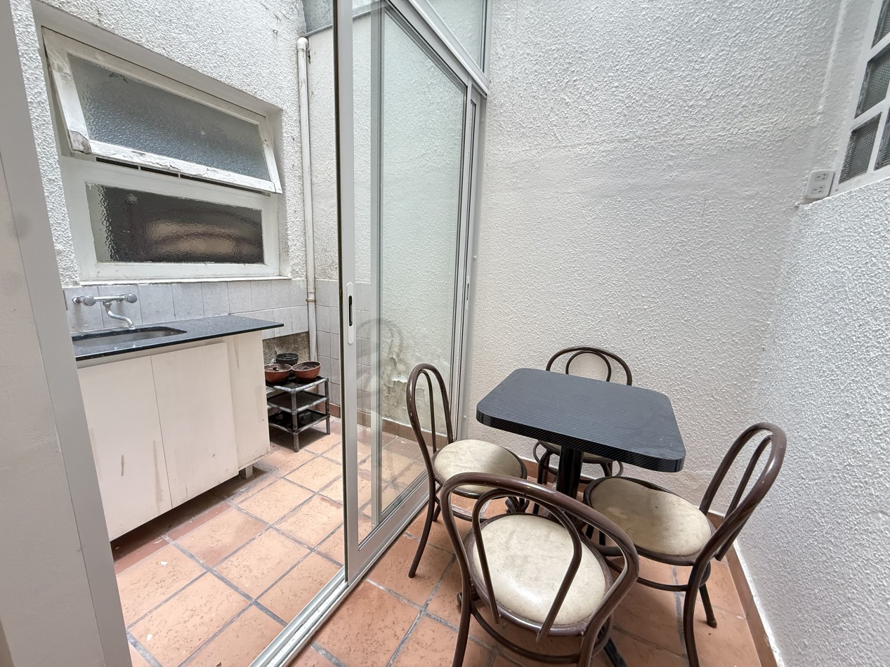 DEPARTAMENTO 3 AMBIENTES CON DEPENDENCIA - PRIMERA LINEA AL MAR - PLAYA CHICA. MAR DEL PLATA 