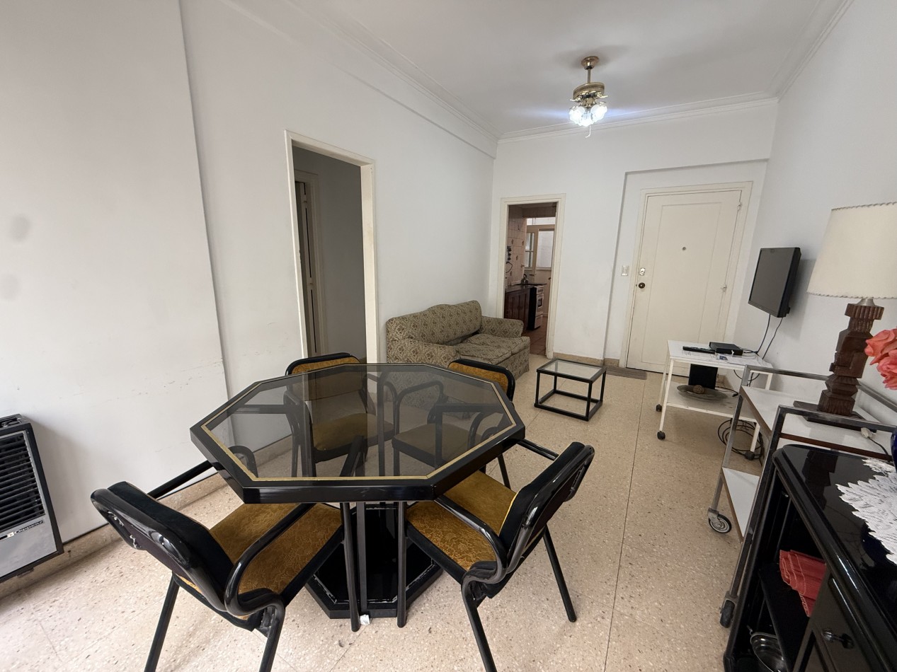 DEPARTAMENTO 3 AMBIENTES CON DEPENDENCIA - PRIMERA LINEA AL MAR - PLAYA CHICA. MAR DEL PLATA 