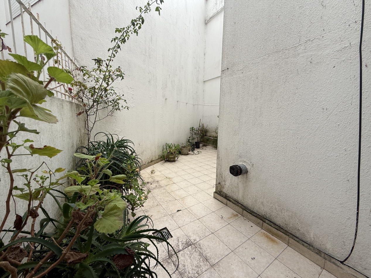 DEPARTAMENTO 3 AMBIENTES CON DEPENDENCIA - PRIMERA LINEA AL MAR - PLAYA CHICA. MAR DEL PLATA 