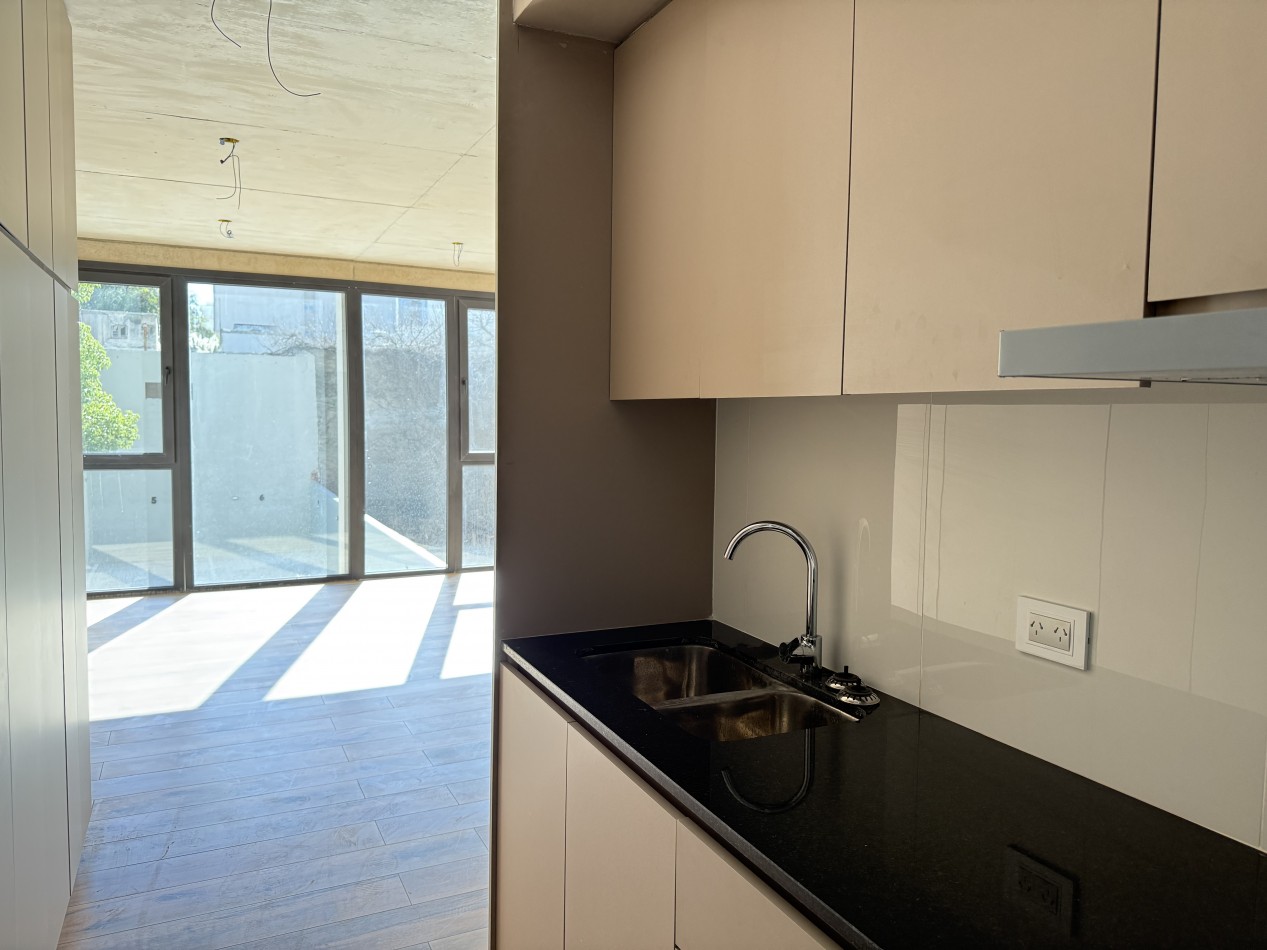 MONOAMBIENTES A ESTRENAR EN ZONA ALDREY - EDIFICIO BONJO 10 - ENTREGA INMEDIATA. MAR DEL PLATA