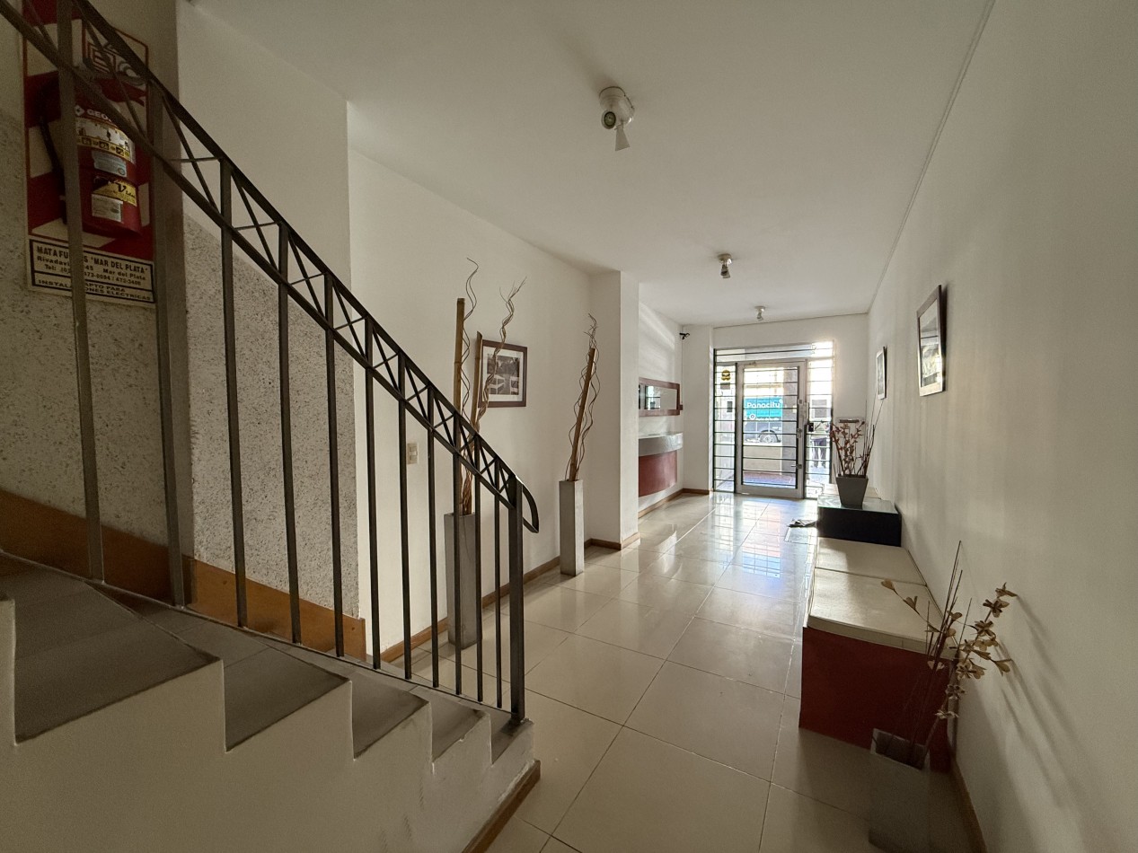 VENTA DEPARTAMENTO 3 AMBIENTES CON BALCON EN CHAUVIN - APTO A CREDITO Y APTO PROFESIONAL. MAR DEL PLATA 