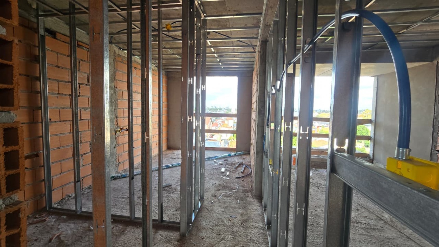 DEPARTAMENTO 2 AMBIENTES A ESTRENAR CON BALCON - A METROS DEL MAR - PARQUE LURO. MAR DEL PLATA