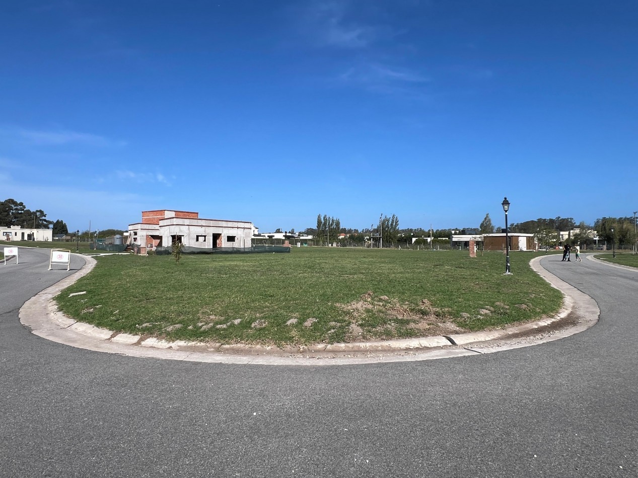 LOTE EN VENTA  - BARRIO PRIVADO ARENAS CHICO - EXCLUSIVIDAD Y ENTORNO NATURAL 