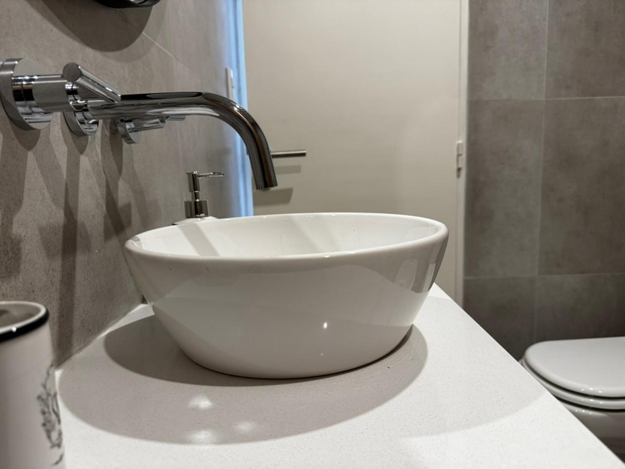 DEPTO 2 AMBIENTES CON BALCON Y COCHERA - APTO CREDITO - ZONA PLAZA MITRE. MAR DEL PLATA