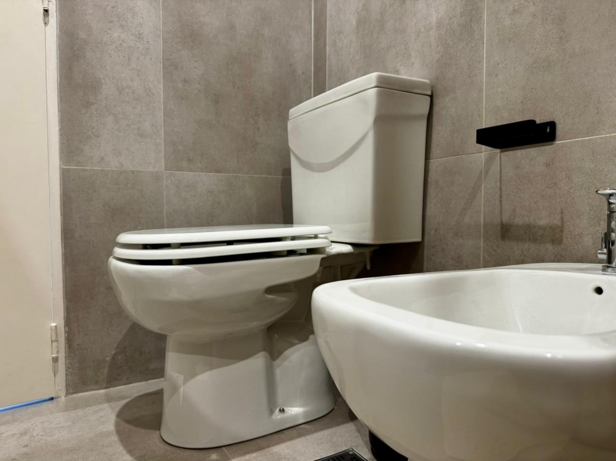 DEPTO 2 AMBIENTES CON BALCON Y COCHERA - APTO CREDITO - ZONA PLAZA MITRE. MAR DEL PLATA