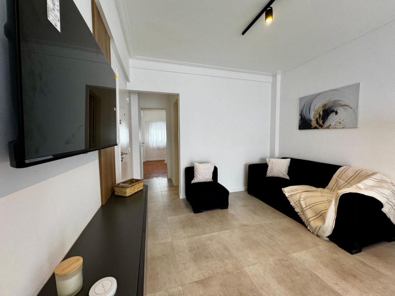 DEPTO 2 AMBIENTES CON BALCON Y COCHERA - APTO CREDITO - ZONA PLAZA MITRE. MAR DEL PLATA