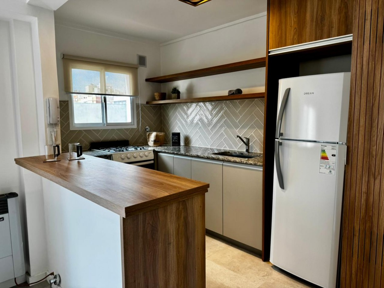 DEPTO 2 AMBIENTES CON BALCON Y COCHERA - APTO CREDITO - ZONA PLAZA MITRE. MAR DEL PLATA