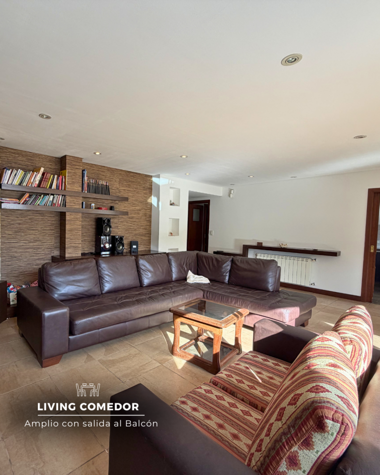 PISO DE CUATRO AMBIENTES CON COCHERA, DOS BAULERAS, PISCINA Y QUINCHO EN CHAUVIN. MAR DEL PLATA 