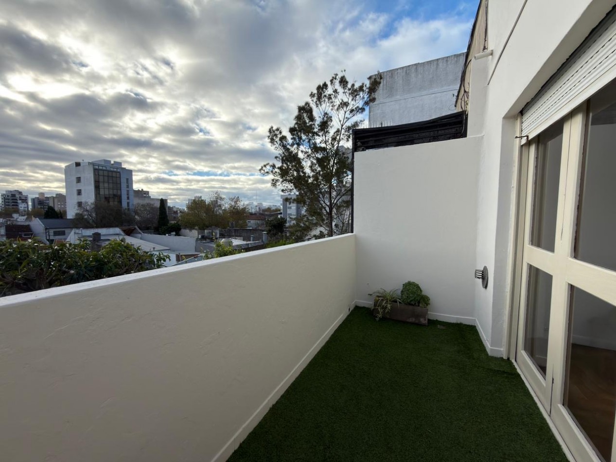 VENTA DEPARTAMENTO 2 AMBIENTES RECICLADO - CHAUVIN. MAR DEL PLATA 