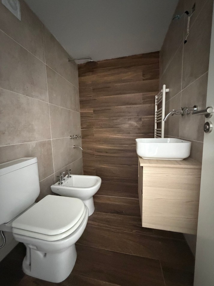 VENTA SEMIPISO DE 3 AMBIENTES EN ZONA GUEMES. MAR DEL PLATA