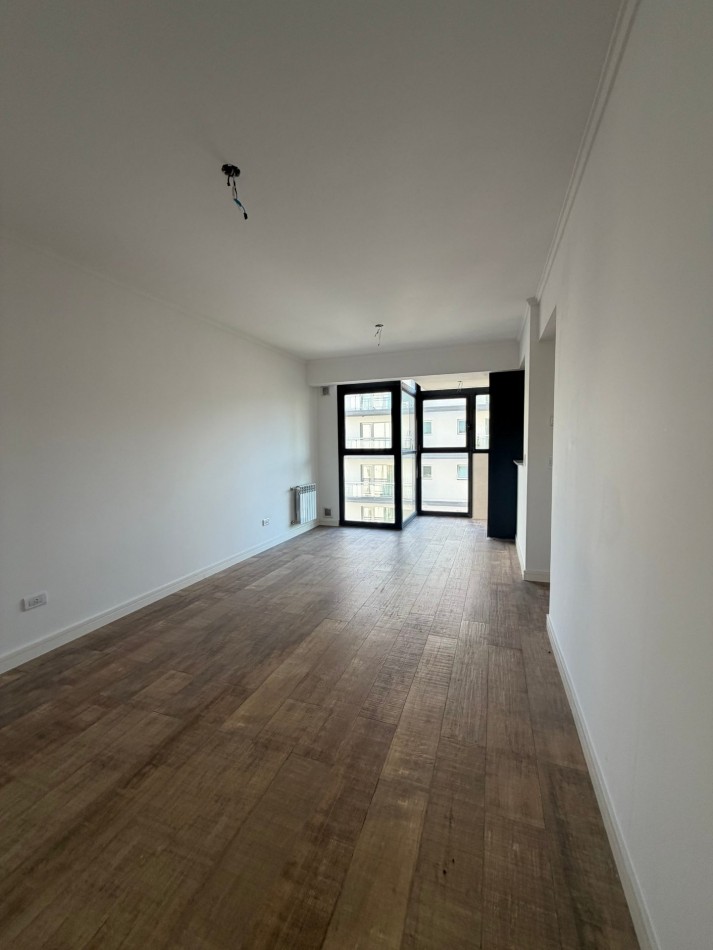 VENTA SEMIPISO DE 3 AMBIENTES EN ZONA GUEMES. MAR DEL PLATA