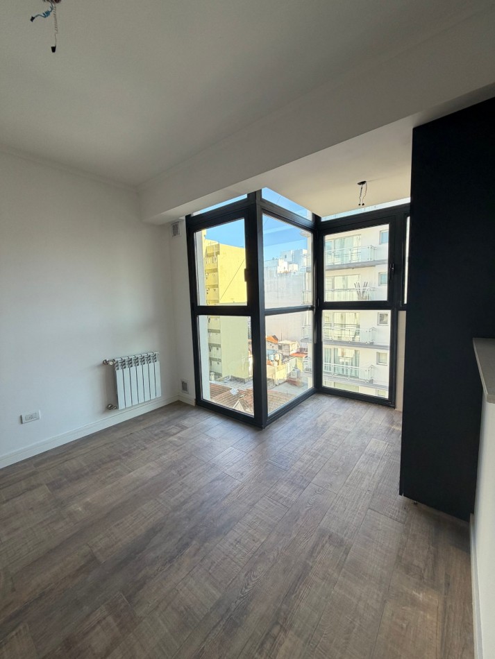 VENTA SEMIPISO DE 3 AMBIENTES EN ZONA GUEMES. MAR DEL PLATA