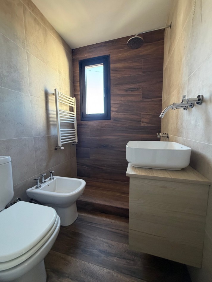 VENTA SEMIPISO DE 3 AMBIENTES EN ZONA GUEMES. MAR DEL PLATA