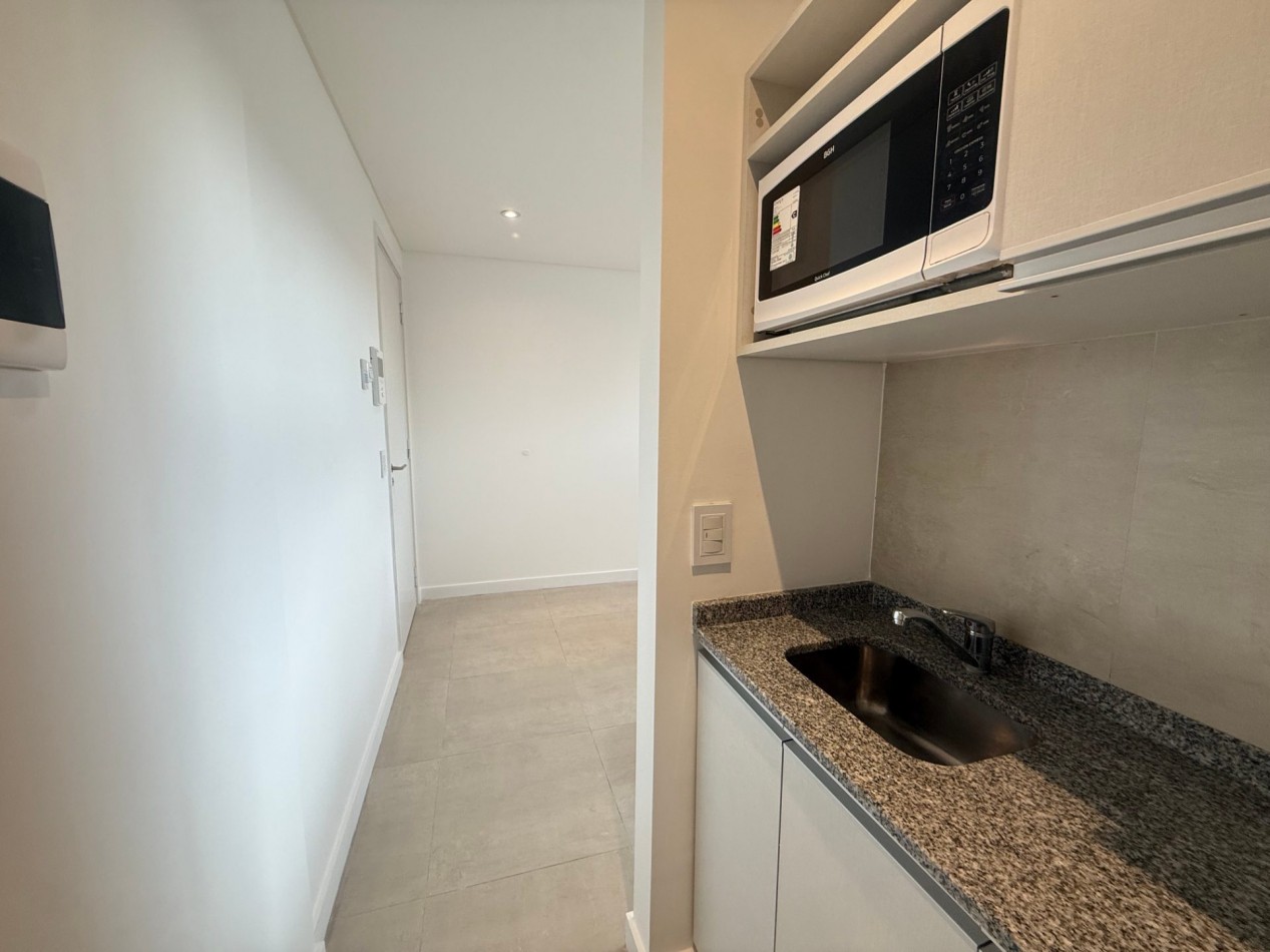ALQUILER OFICINA COMERCIAL SIN EXPENSAS SOBRE AV. JUAN B JUSTO. MAR DEL PLATA