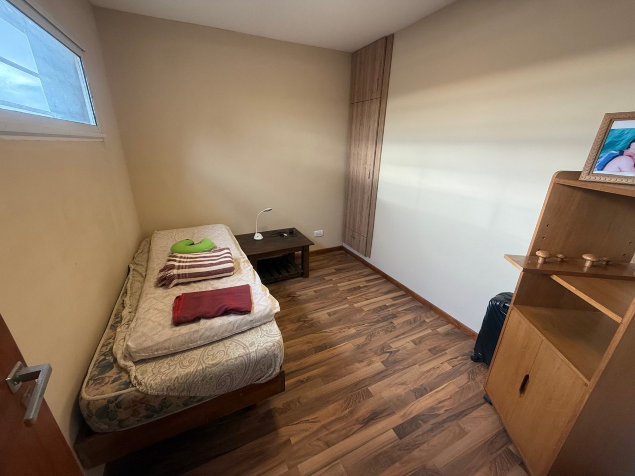 VENTA MODERNA CASA 4 AMBIENTES - APTA A CREDITO - BARRIO EL MARTILLO