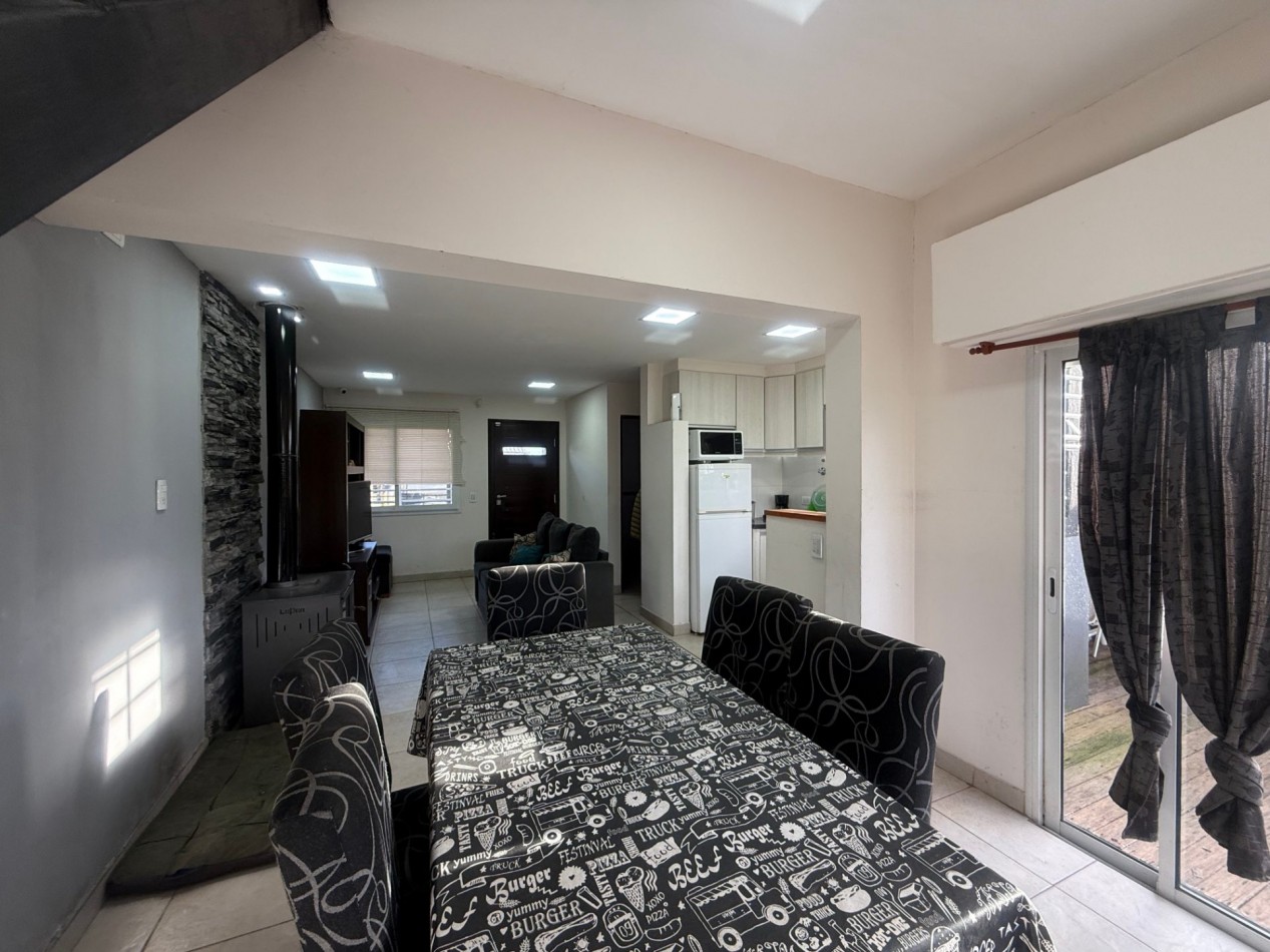 VENTA MODERNA CASA 4 AMBIENTES - APTA A CREDITO - BARRIO EL MARTILLO