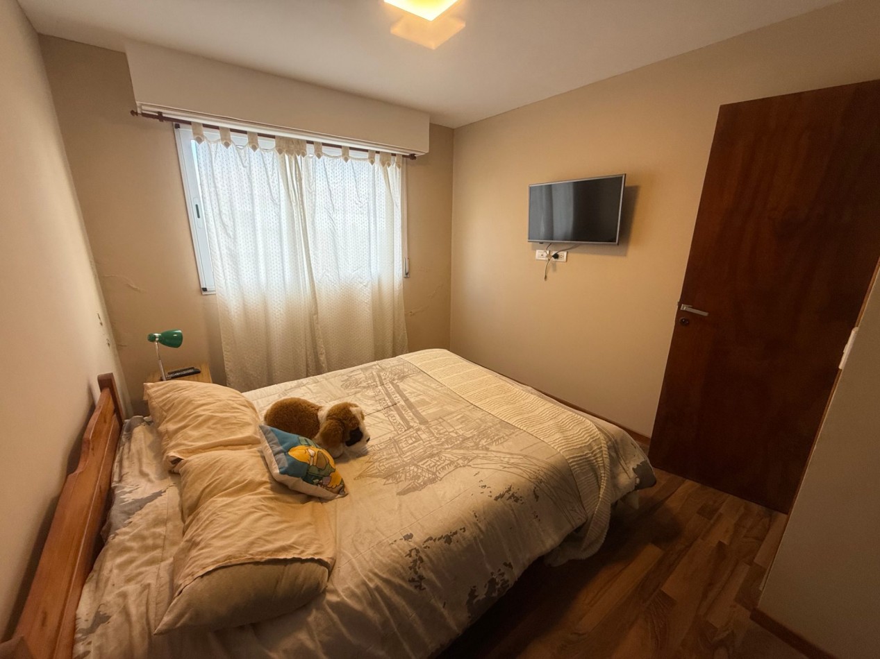 VENTA MODERNA CASA 4 AMBIENTES - APTA A CREDITO - BARRIO EL MARTILLO