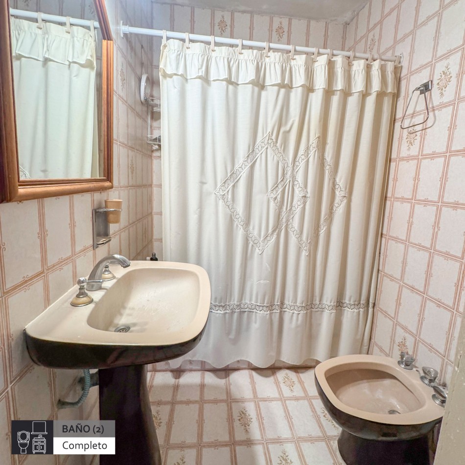 CASA EN VENTA 4 AMBIENTES CON PLAYROOM APTA CREDITO - BARRIO SAN JOSE