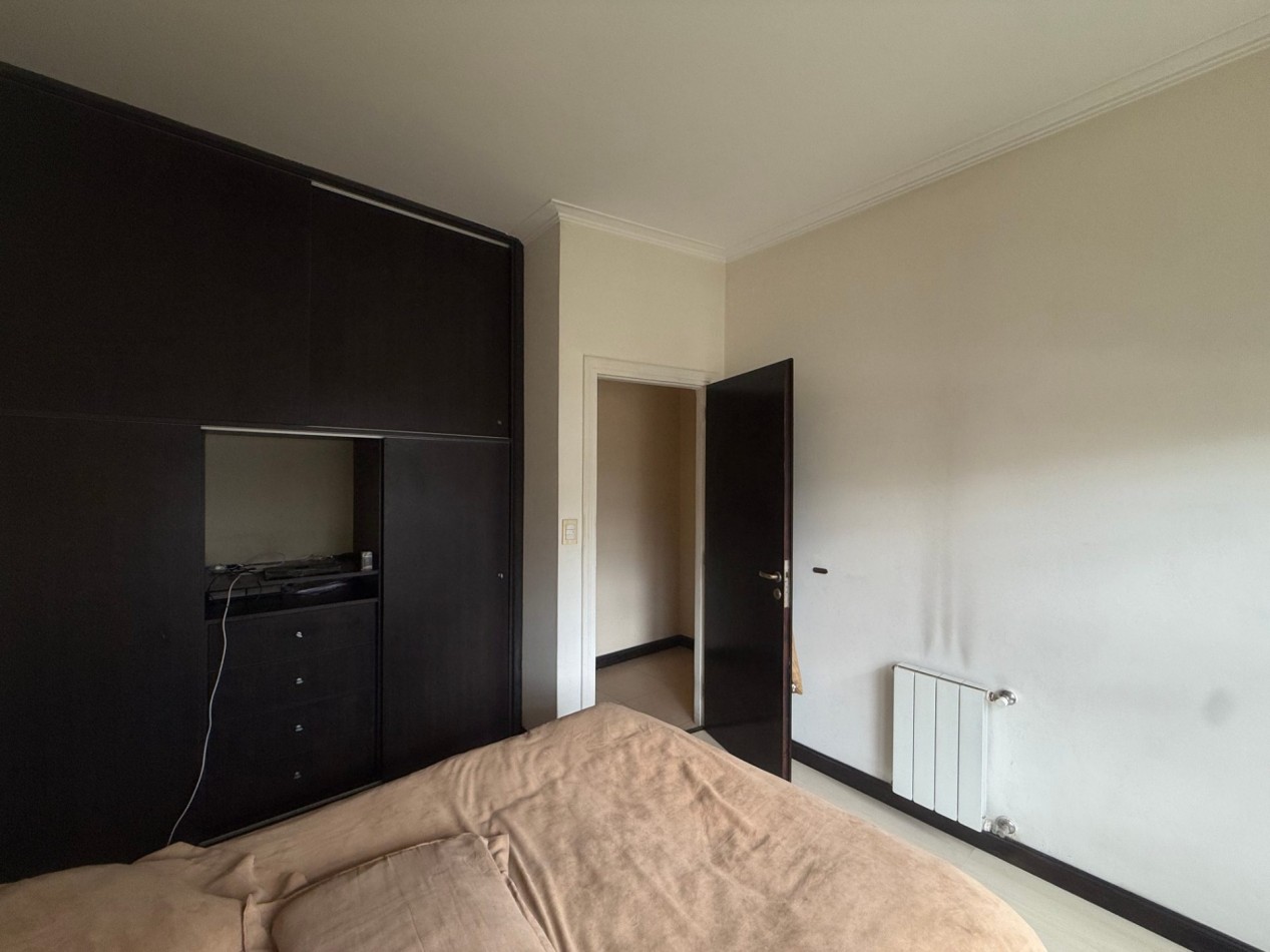 VENTA PISO COMPLETO 4 AMBIENTES APTO CREDITO - GRAN OPORTUNIDAD EN BARRIO LA PERLA 