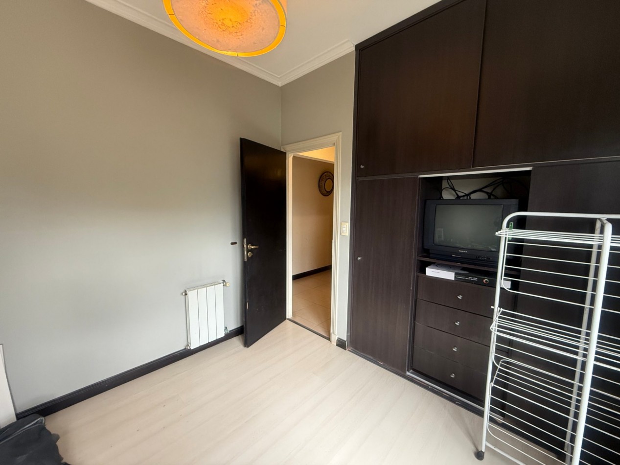 VENTA PISO COMPLETO 4 AMBIENTES APTO CREDITO - GRAN OPORTUNIDAD EN BARRIO LA PERLA 
