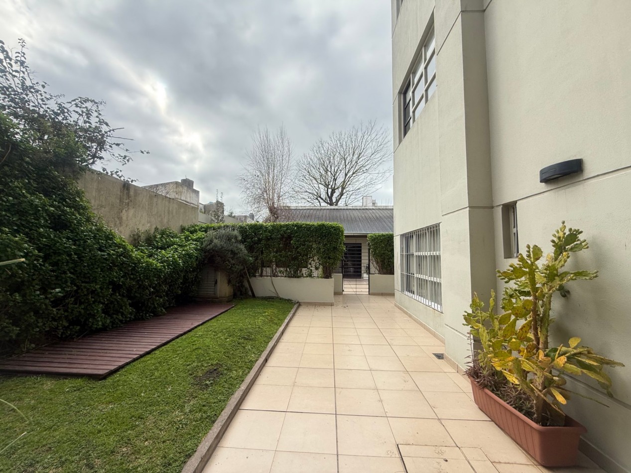 VENTA PISO COMPLETO 4 AMBIENTES APTO CREDITO - GRAN OPORTUNIDAD EN BARRIO LA PERLA 