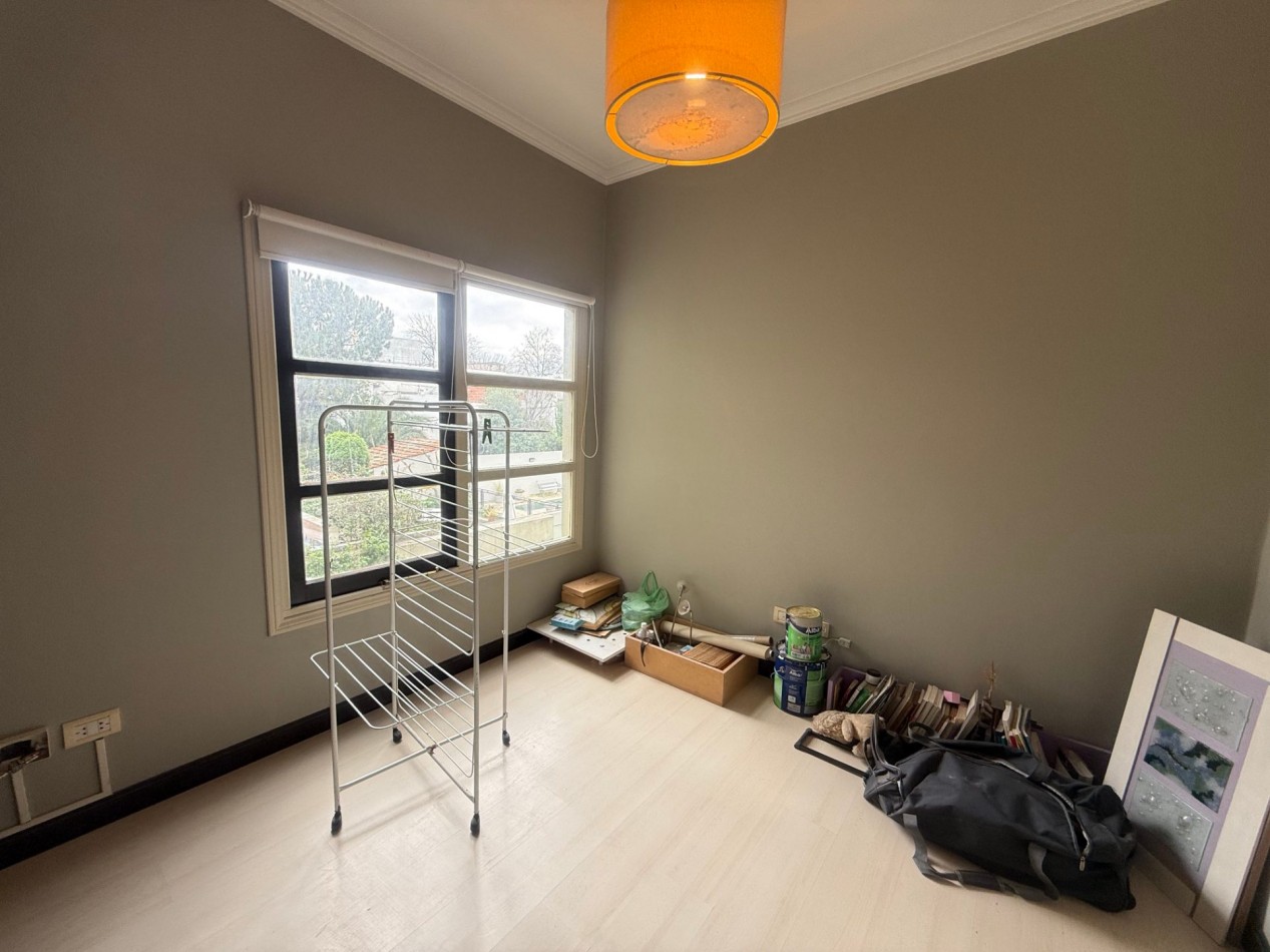 VENTA PISO COMPLETO 4 AMBIENTES APTO CREDITO - GRAN OPORTUNIDAD EN BARRIO LA PERLA 