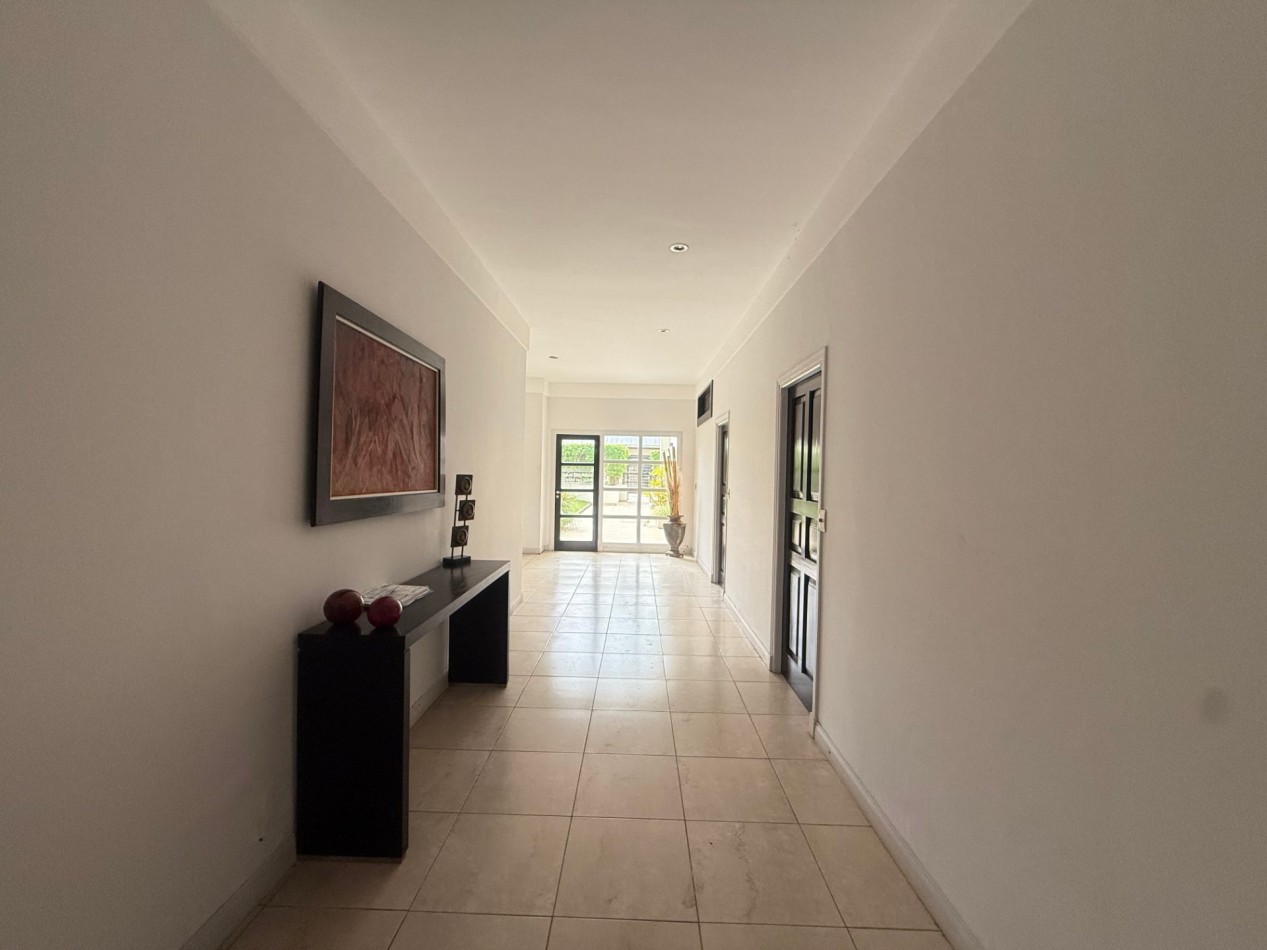VENTA PISO COMPLETO 4 AMBIENTES APTO CREDITO - GRAN OPORTUNIDAD EN BARRIO LA PERLA 