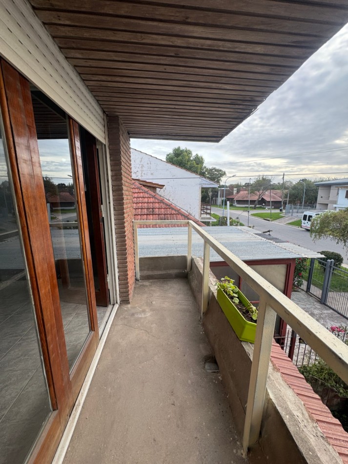 ALQUILER 24 MESES PH 3 AMBIENTES SIN EXPENSAS ZONA CONSTITUCION 