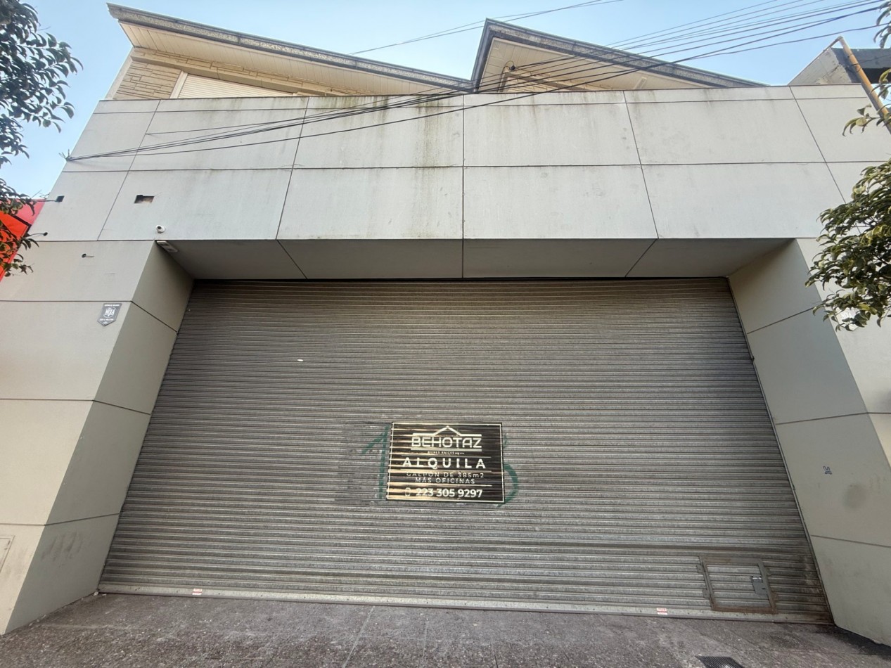 ALQUILER IMPORTANTE LOCAL COMERCIAL-GALPON SOBRE AV. JUAN B JUSTO