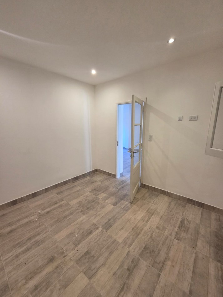 PH EN VENTA 2 AMBIENTES RECICLADO EN BARRIO SAN JOSE