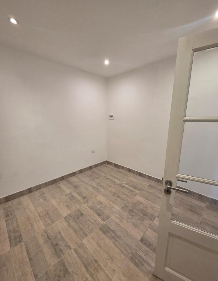 PH EN VENTA 2 AMBIENTES RECICLADO EN BARRIO SAN JOSE