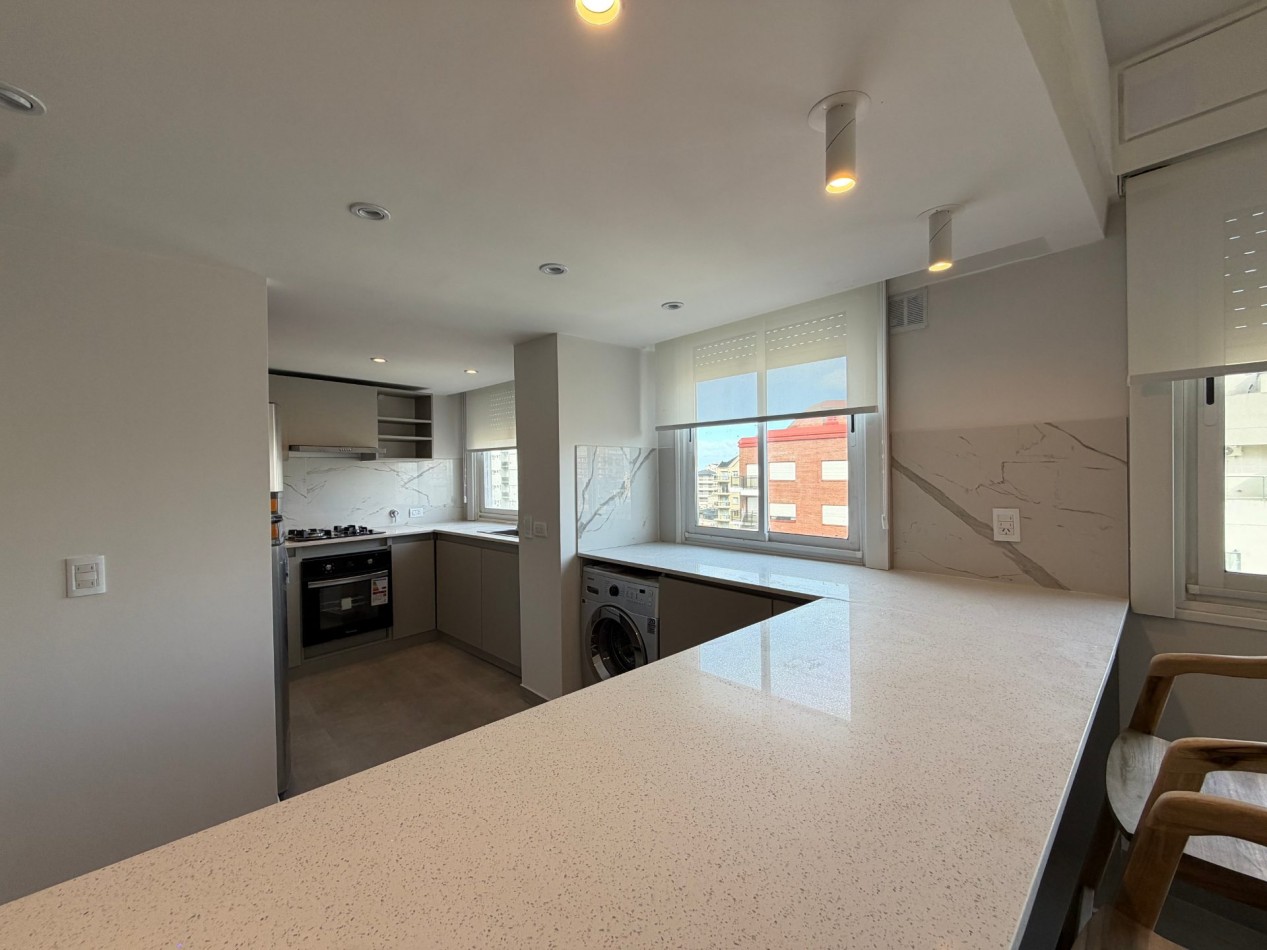VENTA 4 AMBIENTES CON COCHERA Y VISTA AL MAR - ZONA TORREON