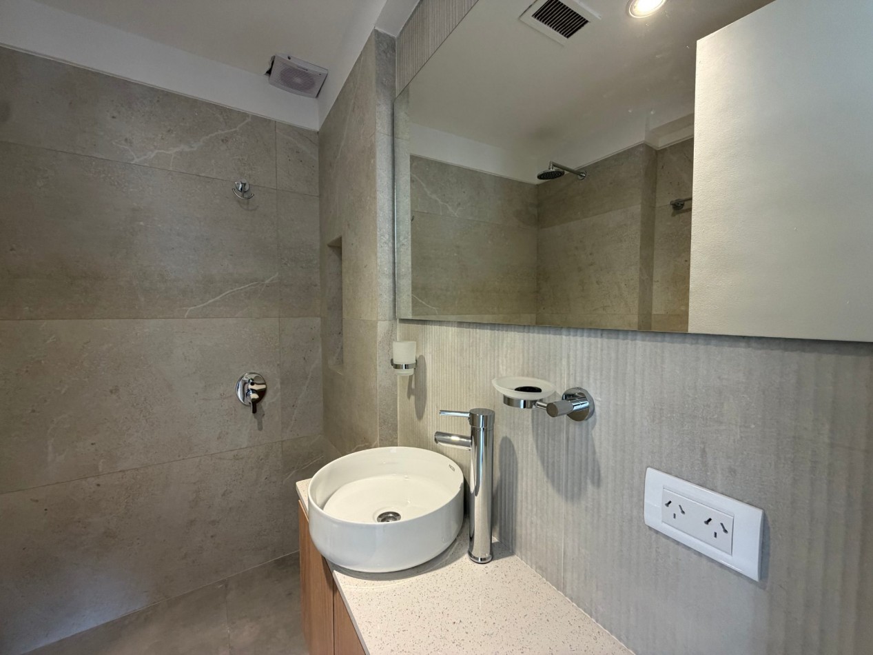 VENTA 4 AMBIENTES CON COCHERA Y VISTA AL MAR - ZONA TORREON