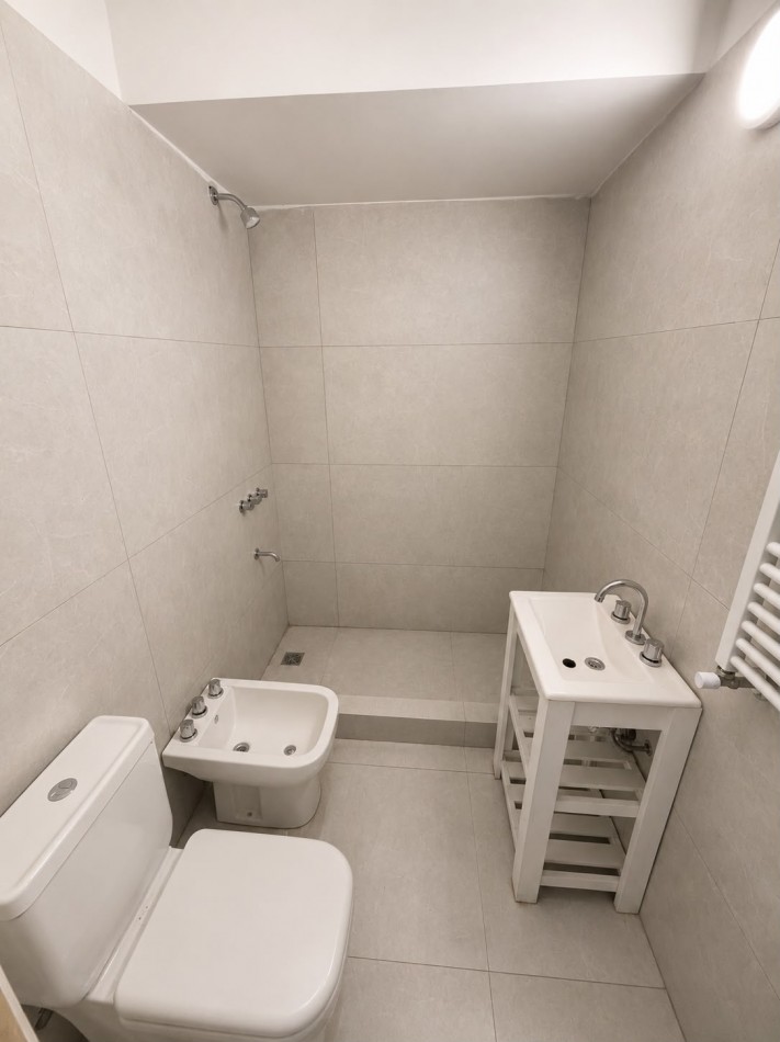 CHALET EN PH 3 AMBIENTES CON GARAJE Y PATIO - ZONA CHAUVIN