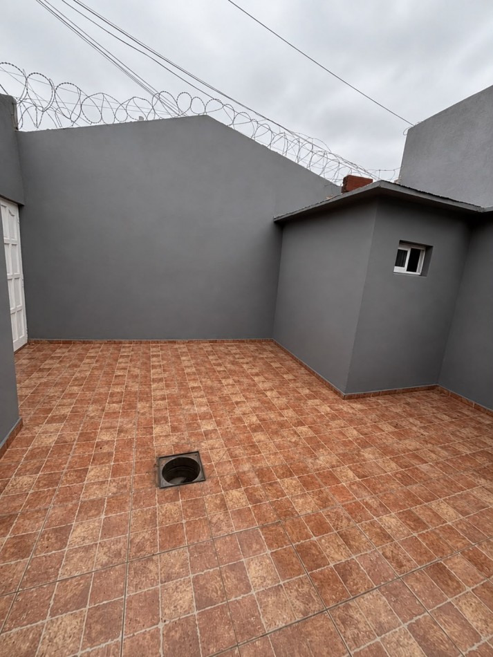CHALET EN PH 3 AMBIENTES CON GARAJE Y PATIO - ZONA CHAUVIN