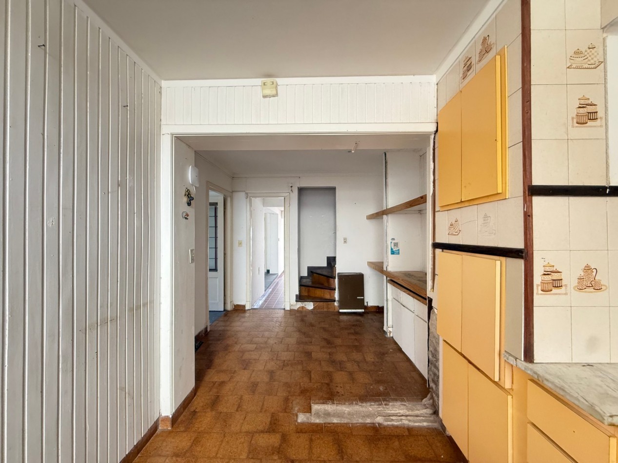 ALQUILER CLASICO CHALET EN ESQUINA USO COMERCIAL-PROFESIONAL ZONA GUEMES