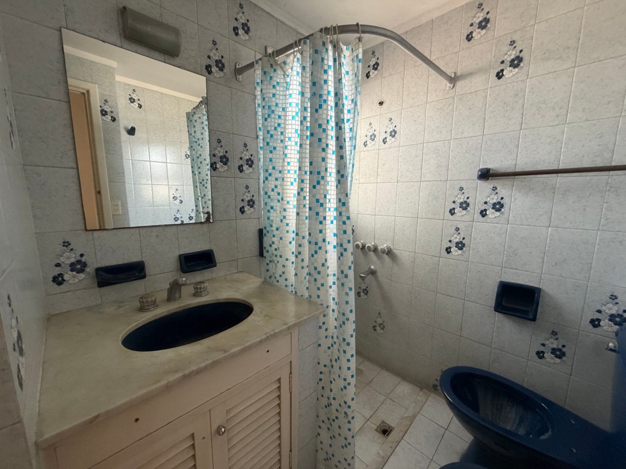 ALQUILER CLASICO CHALET EN ESQUINA USO COMERCIAL-PROFESIONAL ZONA GUEMES