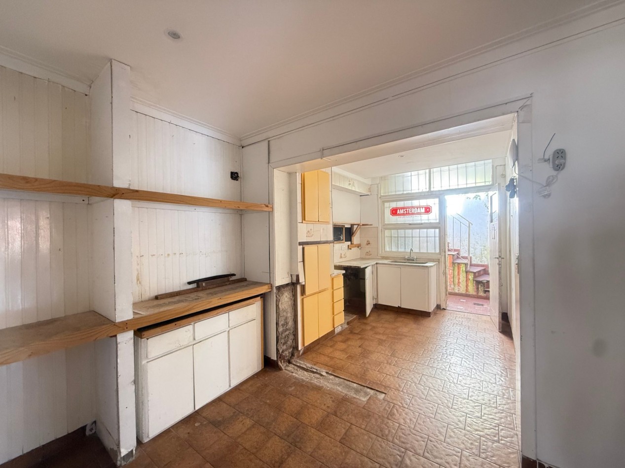 ALQUILER CLASICO CHALET EN ESQUINA USO COMERCIAL-PROFESIONAL ZONA GUEMES