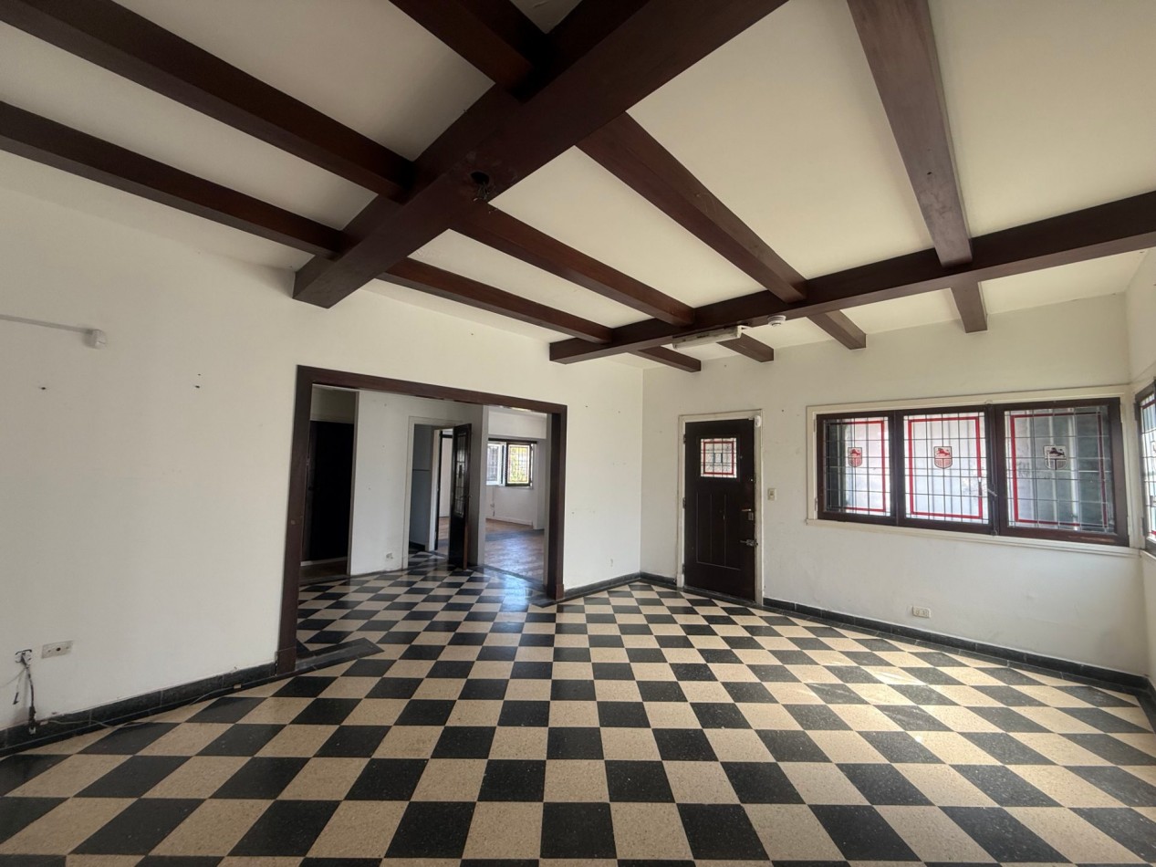 ALQUILER CLASICO CHALET EN ESQUINA USO COMERCIAL-PROFESIONAL ZONA GUEMES