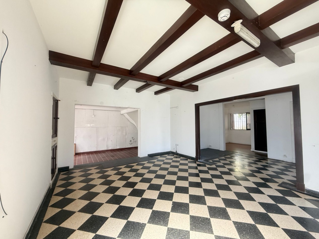 ALQUILER CLASICO CHALET EN ESQUINA USO COMERCIAL-PROFESIONAL ZONA GUEMES
