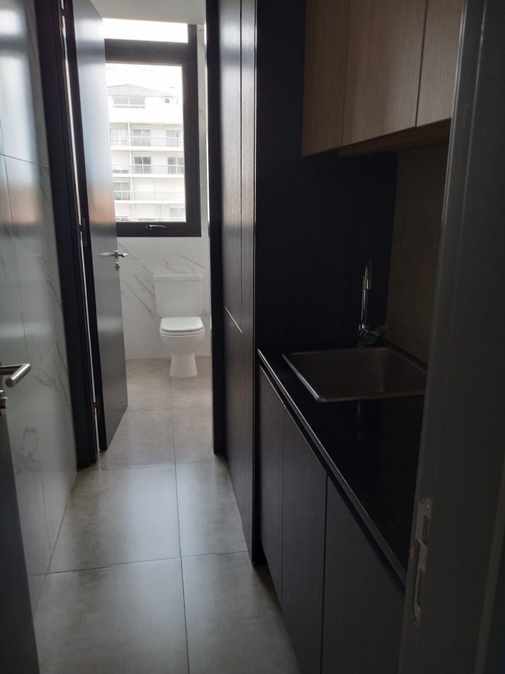 ALQUILER MODERNO PISO DE OFICINA DE 110 MTS - ZONA GUEMES