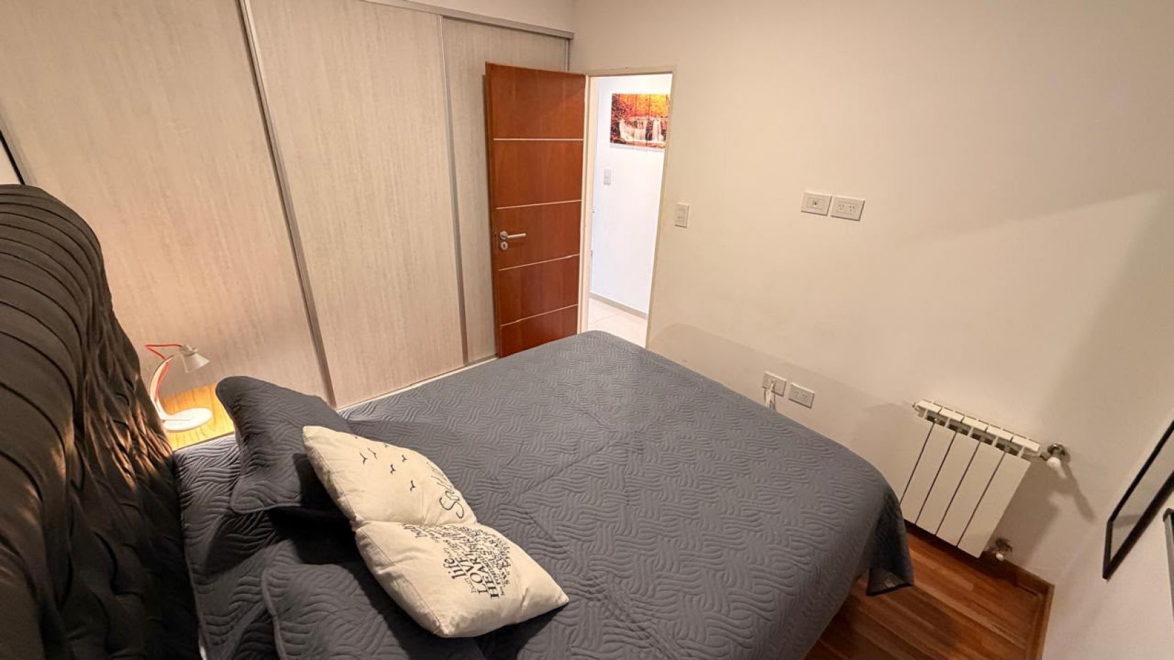 VENTA MODERNO 2 AMBIENTES CON BALCON Y PARRILLA - MACROCENTRO