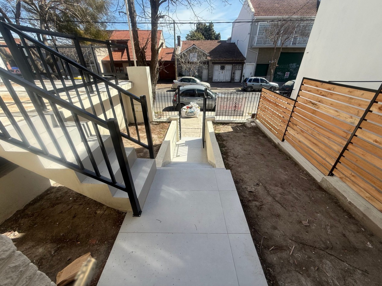 CHALET EN PH 3 AMBIENTES RECICLADO CON GARAJE, PATIO Y TERRAZA - CHAUVIN