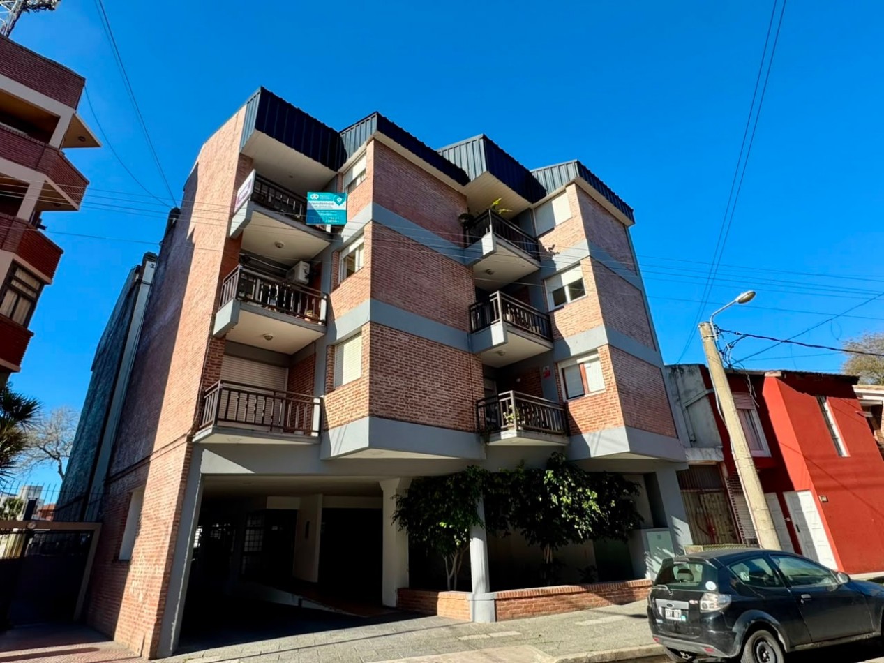 VENTA 4 AMBIENTES EN DUPLEX CON COCHERA - APTO CREDITO - ZONA CHAUVIN