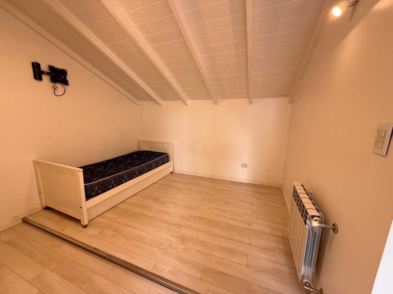 VENTA 4 AMBIENTES EN DUPLEX CON COCHERA - APTO CREDITO - ZONA GUEMES