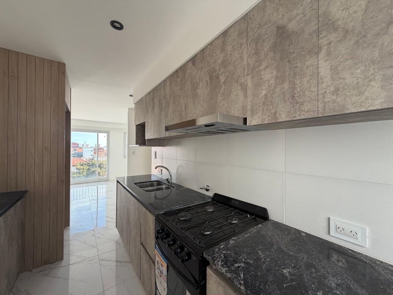 DOS AMBIENTES A ESTRENAR CON COCHERA - BARRIO VILLA PRIMERA