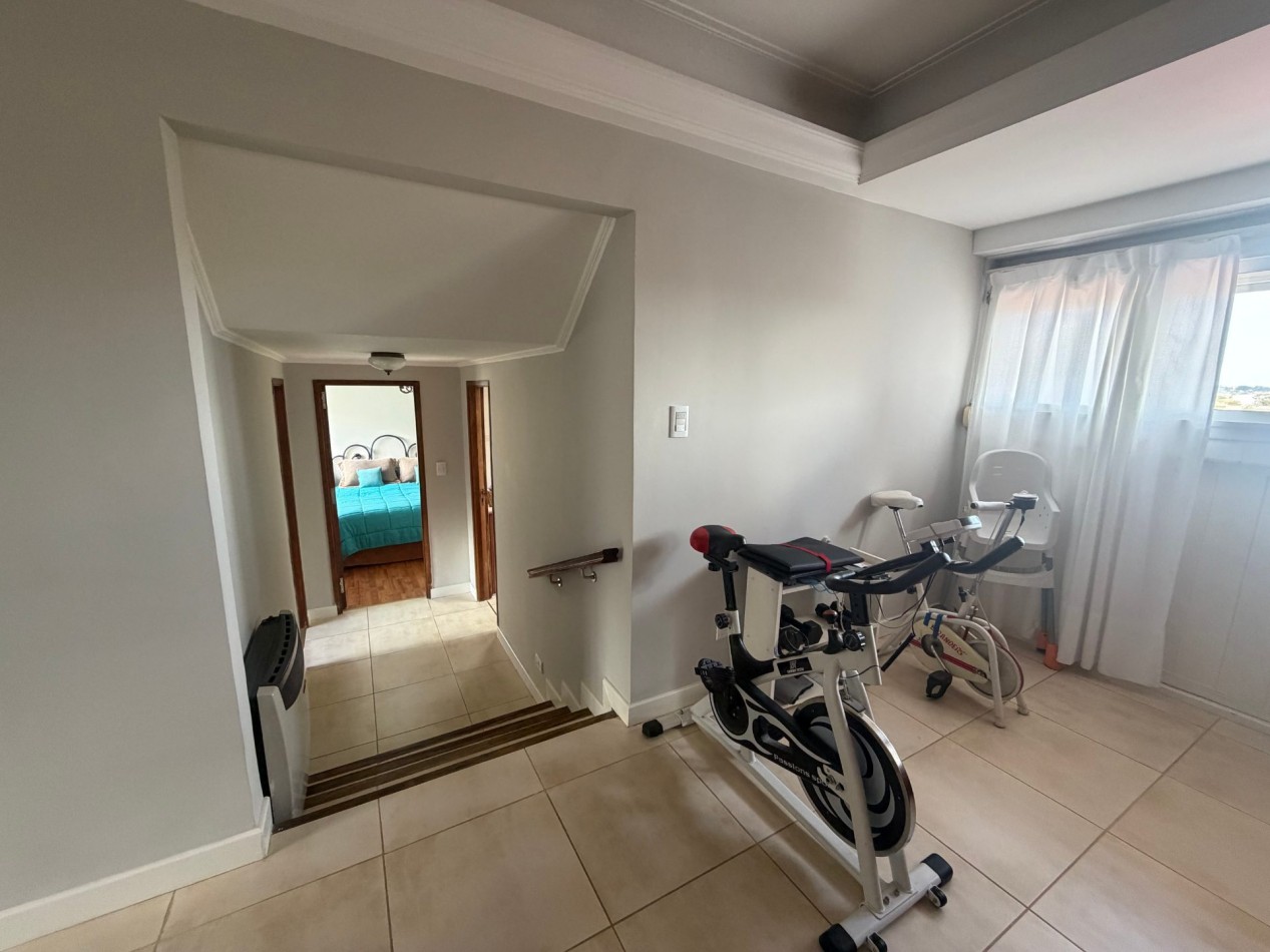 CASA DE 4 AMBIENTES EN BARRIO SAN CARLOS - APTA A CREDITO