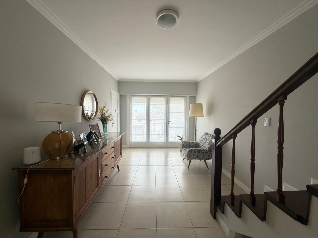 CASA DE 4 AMBIENTES EN BARRIO SAN CARLOS - APTA A CREDITO