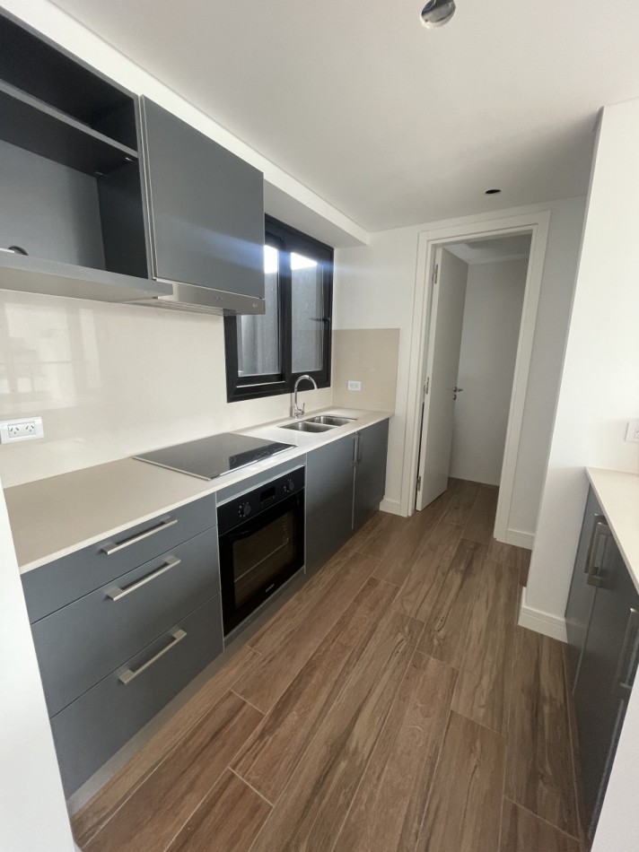 DEPARTAMENTO DE CATEGORIA CON TERRAZA Y PISICNA PROPIA. MAR DEL PLATA